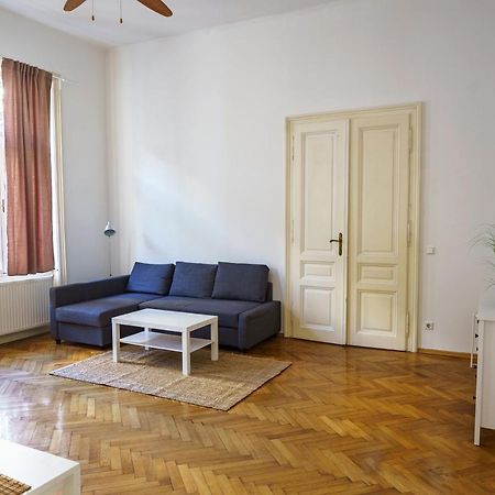 Vienna City Apartments 1060 Wenen Buitenkant foto