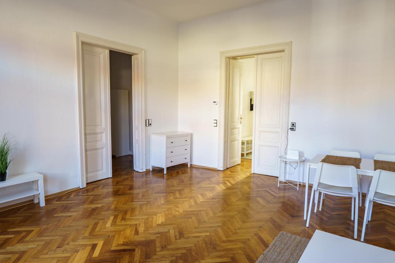 Vienna City Apartments 1060 Wenen Buitenkant foto