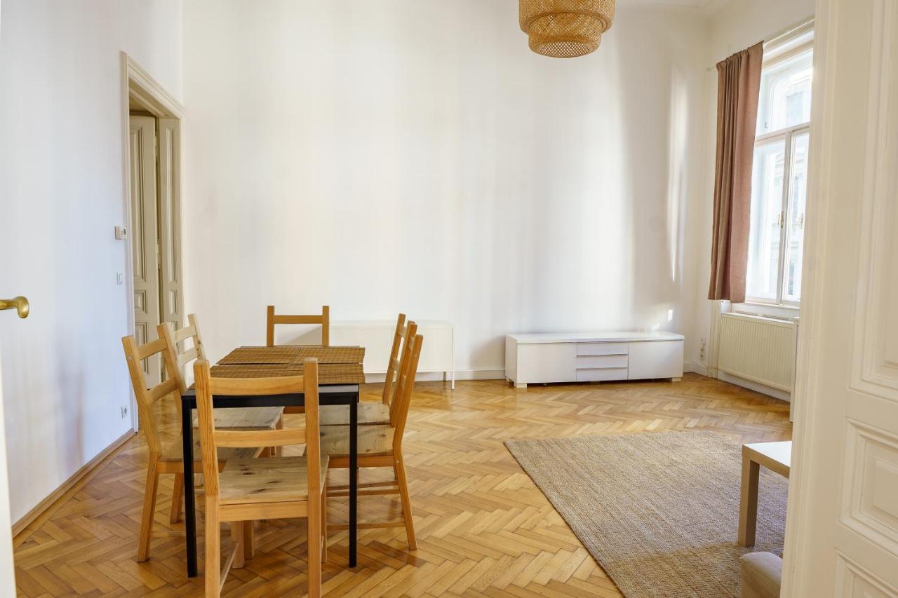 Vienna City Apartments 1060 Wenen Buitenkant foto