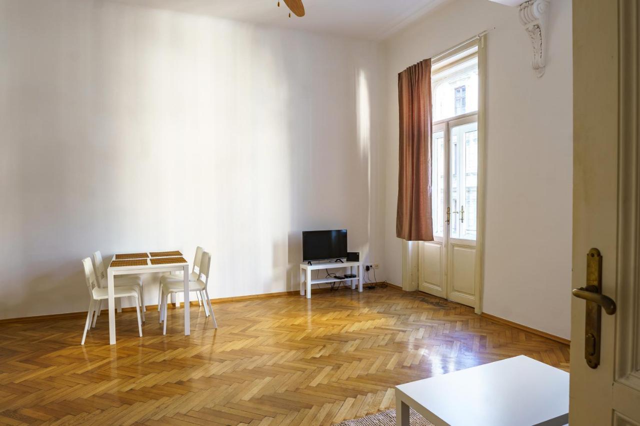 Vienna City Apartments 1060 Wenen Buitenkant foto
